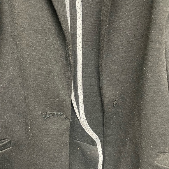 Blazer - Picture 5 of 6